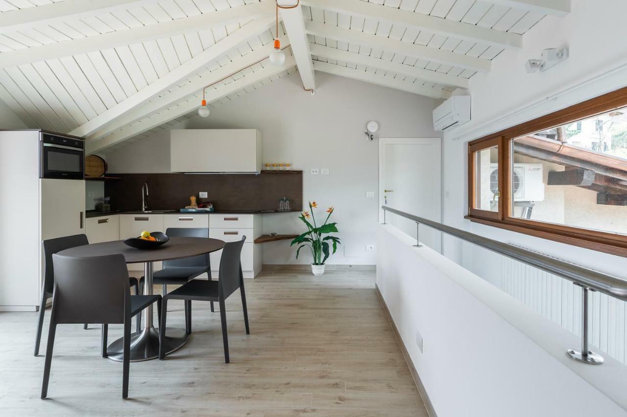 Appartement Mansarda I Cipressi à Lenno Extérieur photo