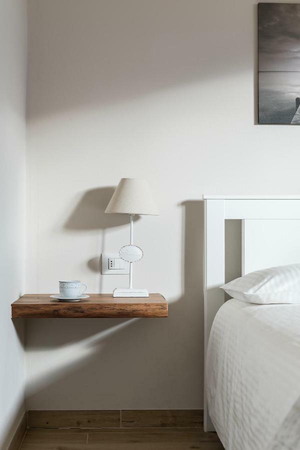 Appartement Mansarda I Cipressi à Lenno Extérieur photo