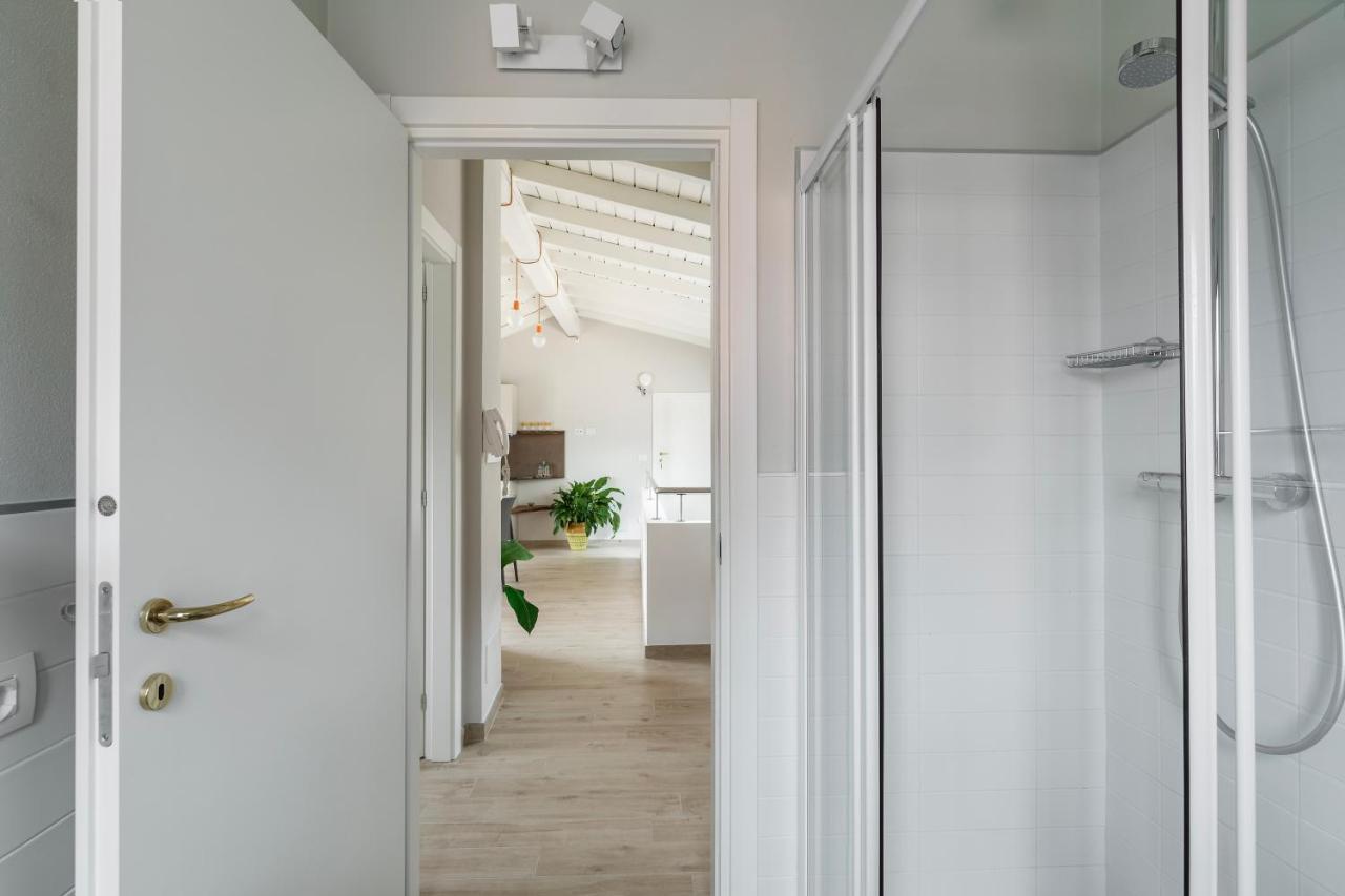 Appartement Mansarda I Cipressi à Lenno Extérieur photo